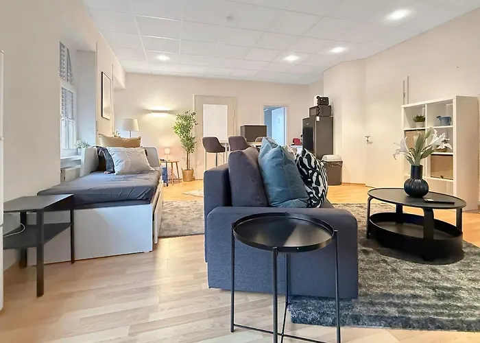 Schicke Wohnung Fuer 5 - Zentral & Komfortabel